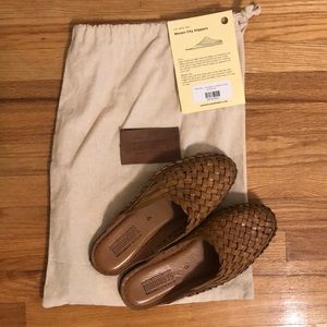 Mohinder woven city slippers